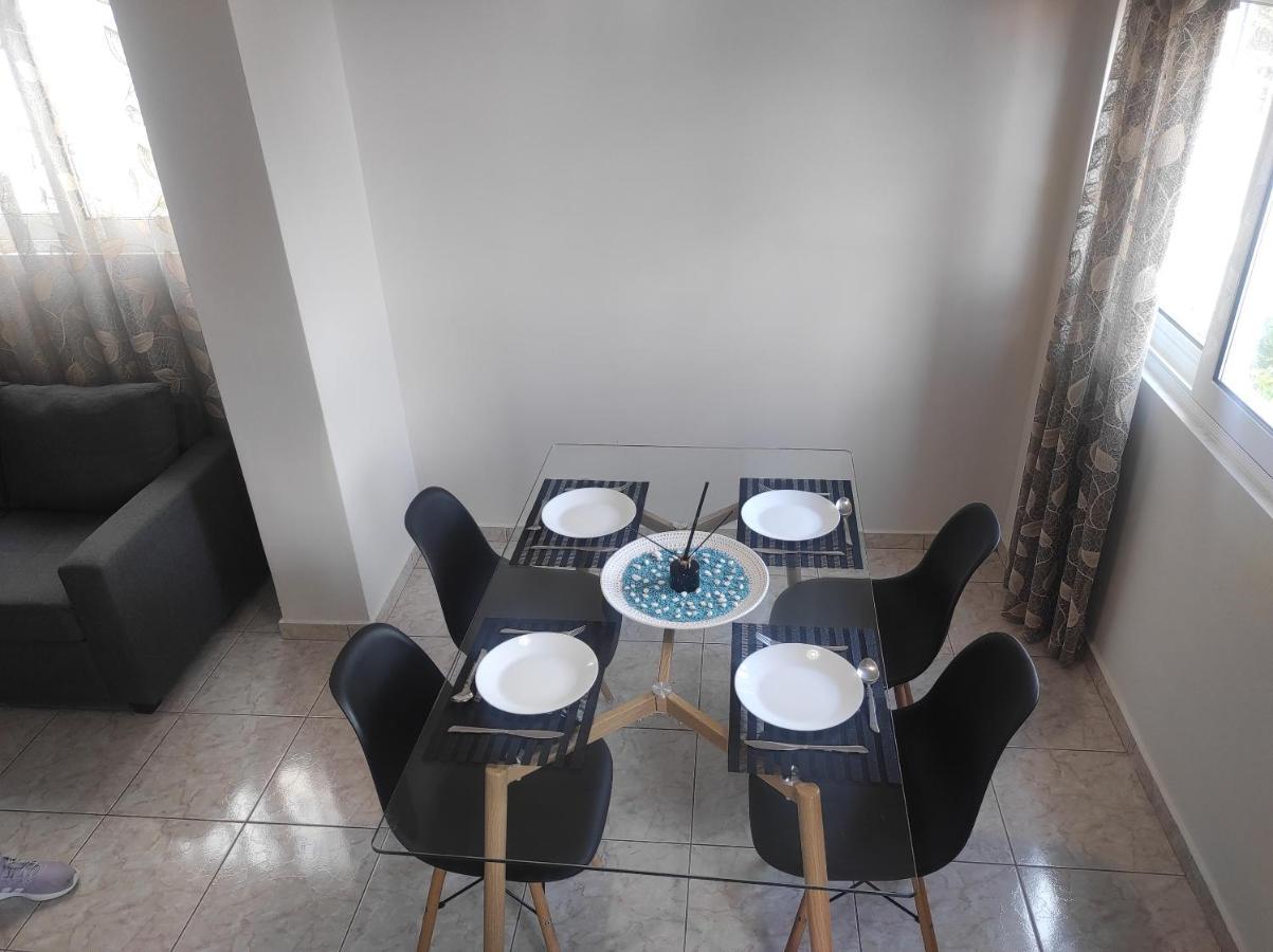 Nickthegreekapartment Galatás エクステリア 写真