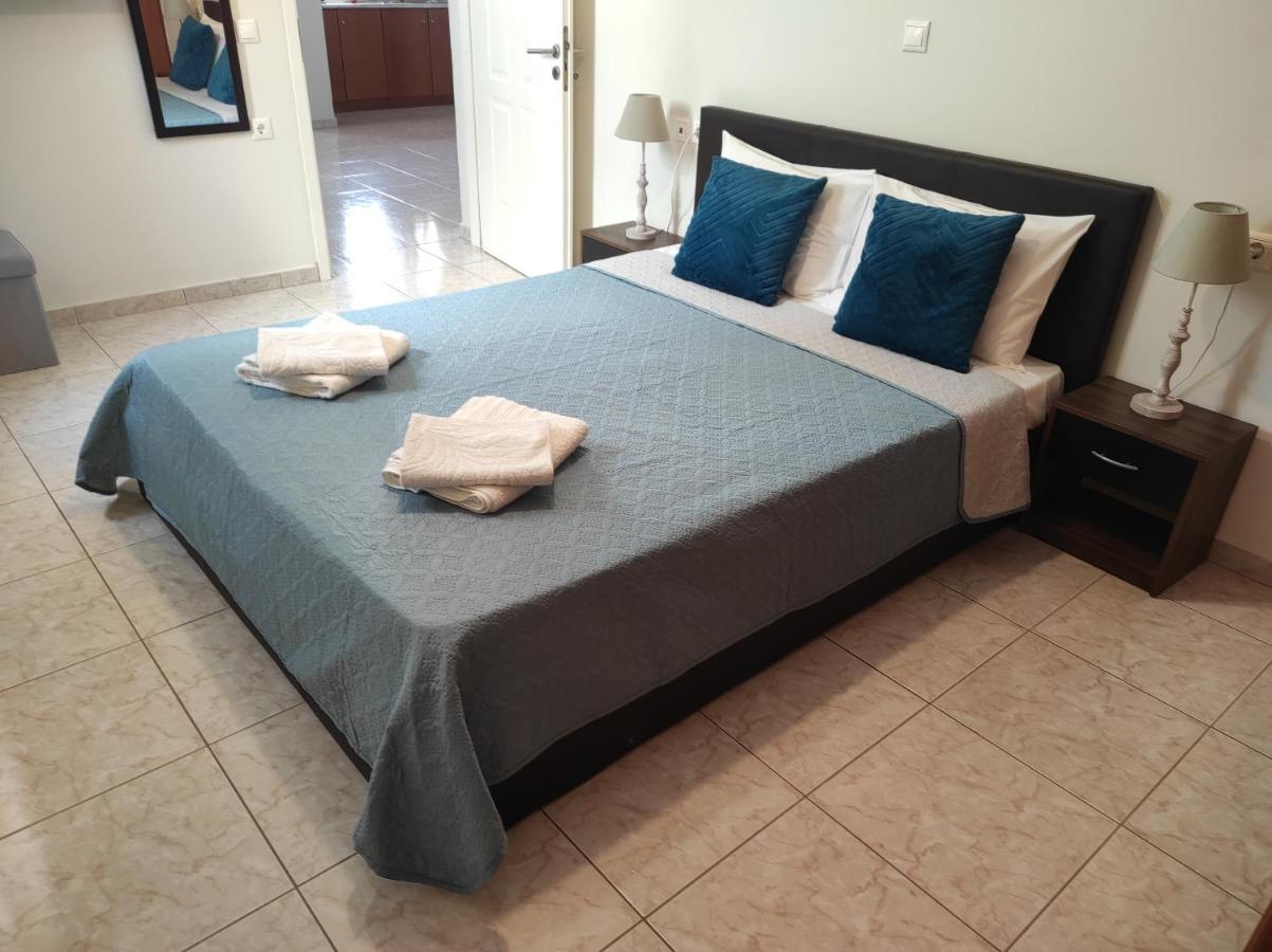 Nickthegreekapartment Galatás エクステリア 写真