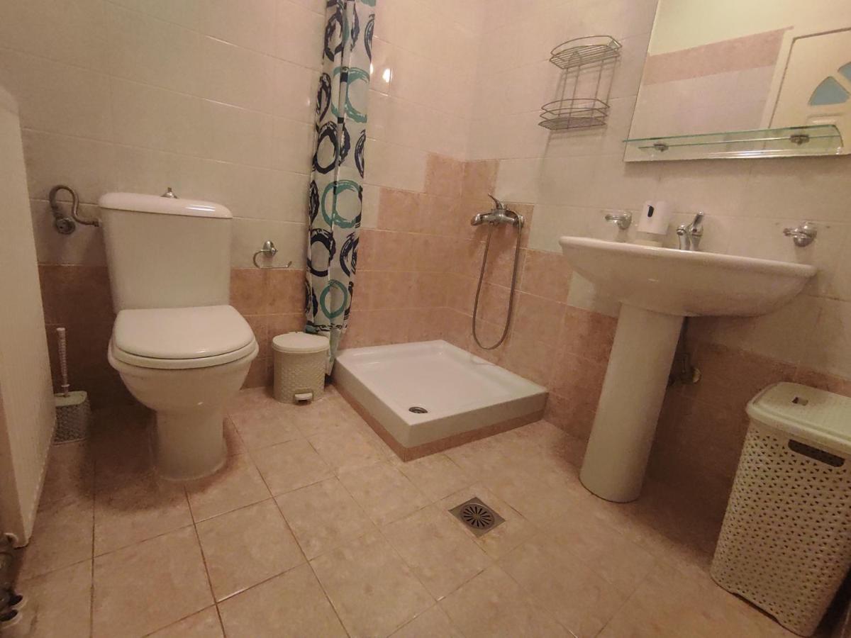Nickthegreekapartment Galatás エクステリア 写真