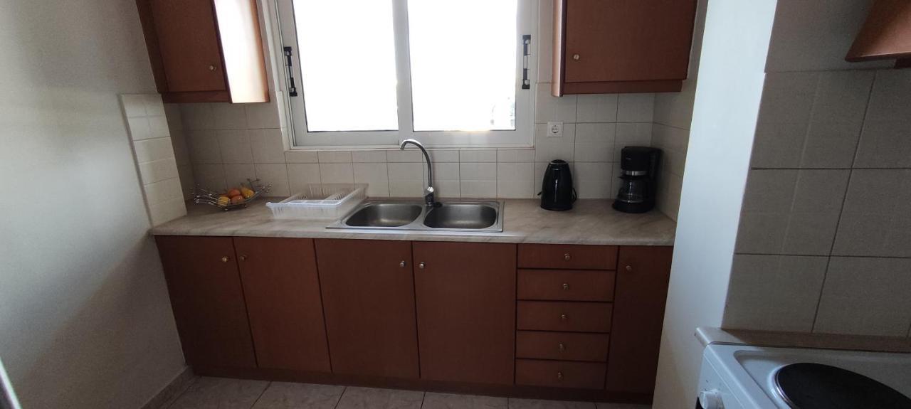 Nickthegreekapartment Galatás エクステリア 写真