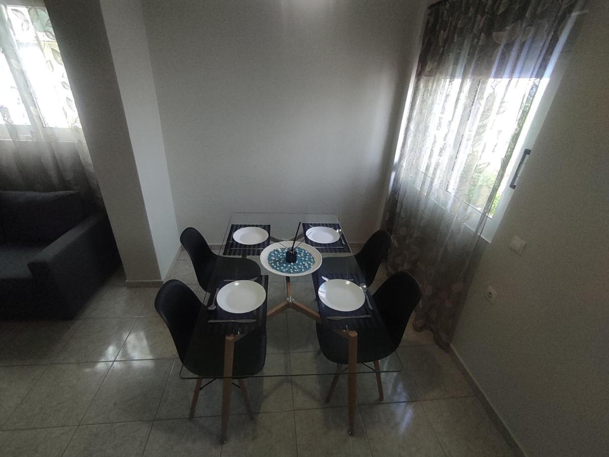 Nickthegreekapartment Galatás エクステリア 写真