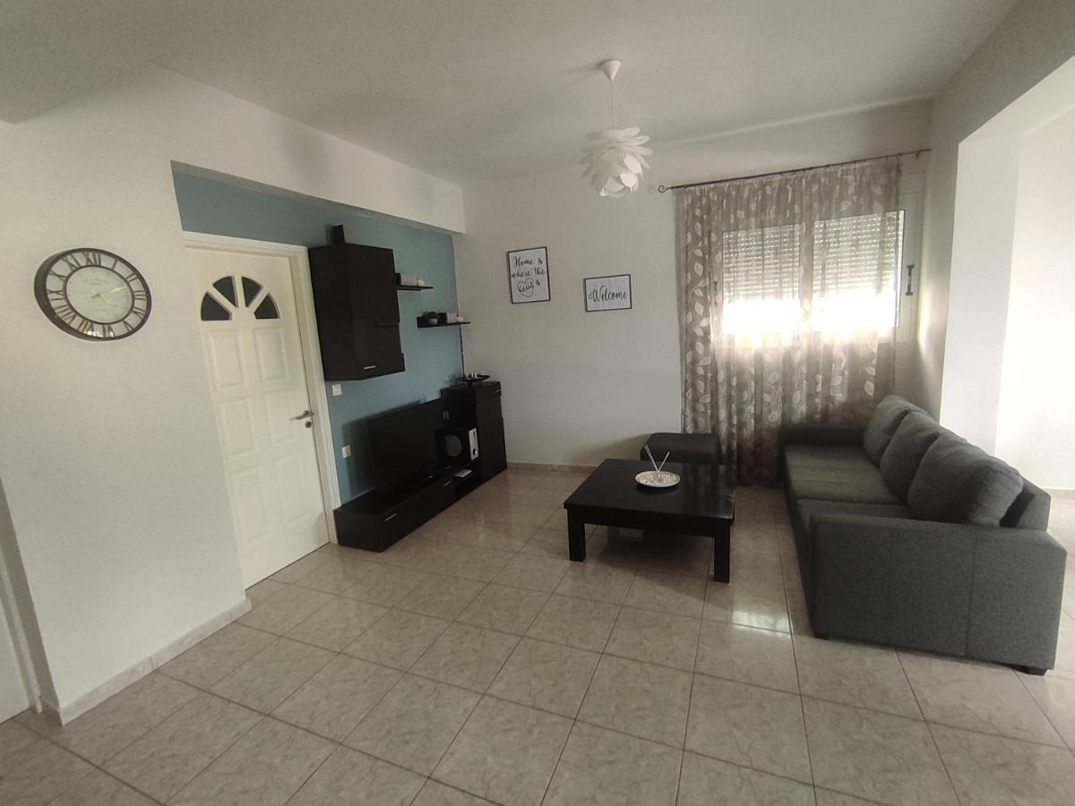 Nickthegreekapartment Galatás エクステリア 写真